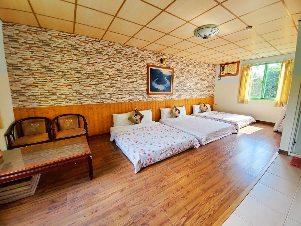 Pulicity Villa B&B Buitenkant foto